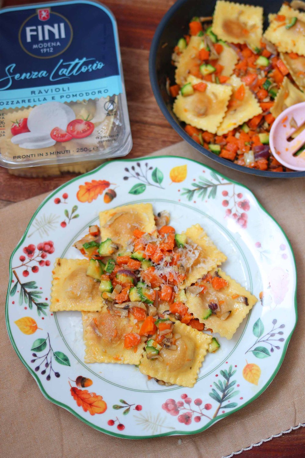 Videoricetta di Chiara Patrignani con i ravioli mozzarella e pomodoro
