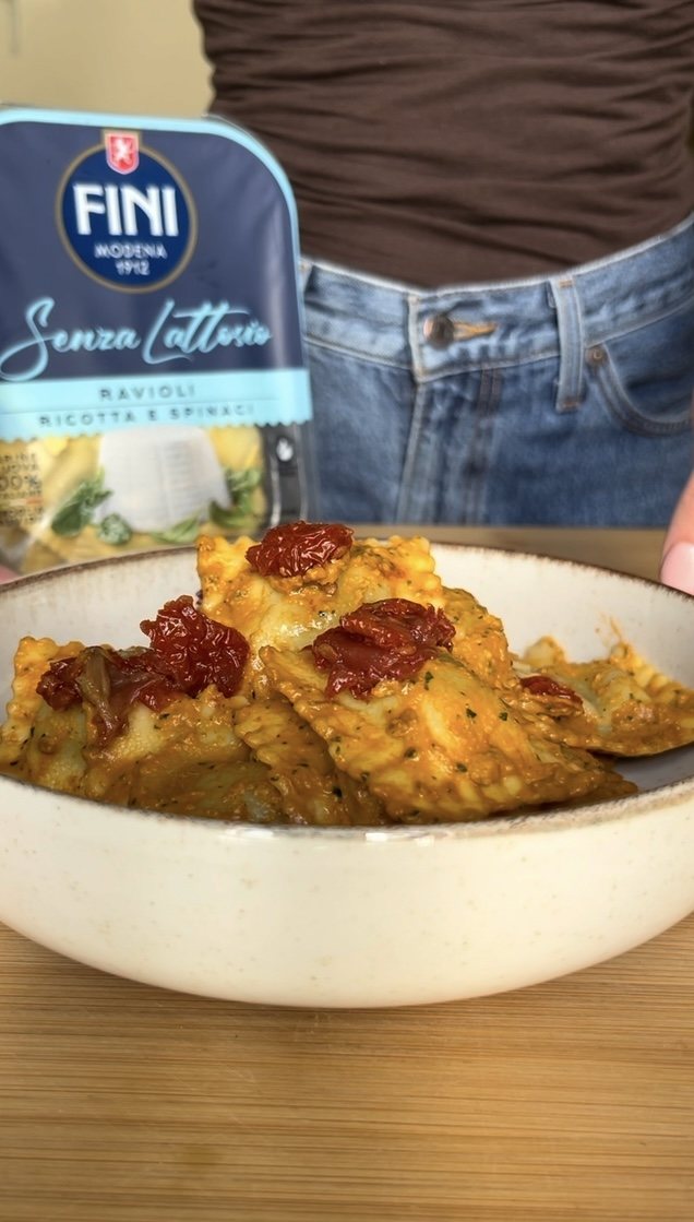 Videoricetta di Camilla Vallefuoco con i ravioli ricotta e spinaci