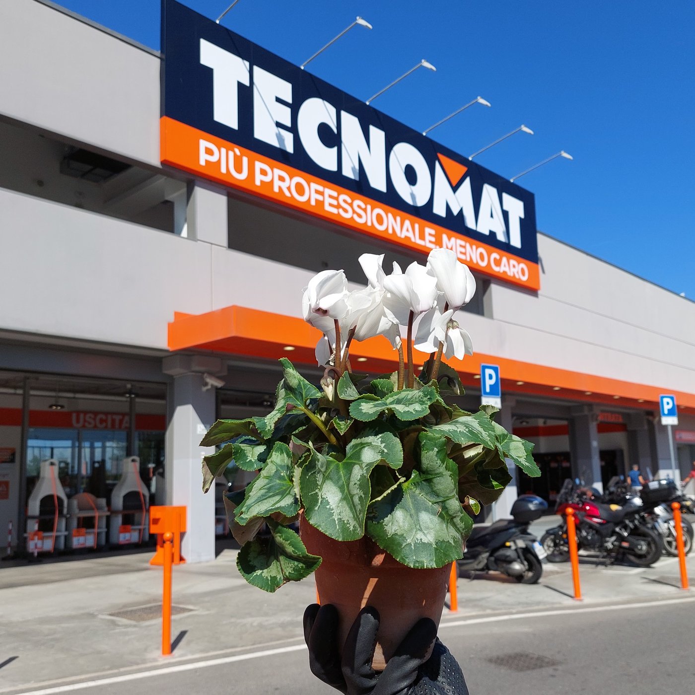 L’insegna Tecnomat su uno dei negozi